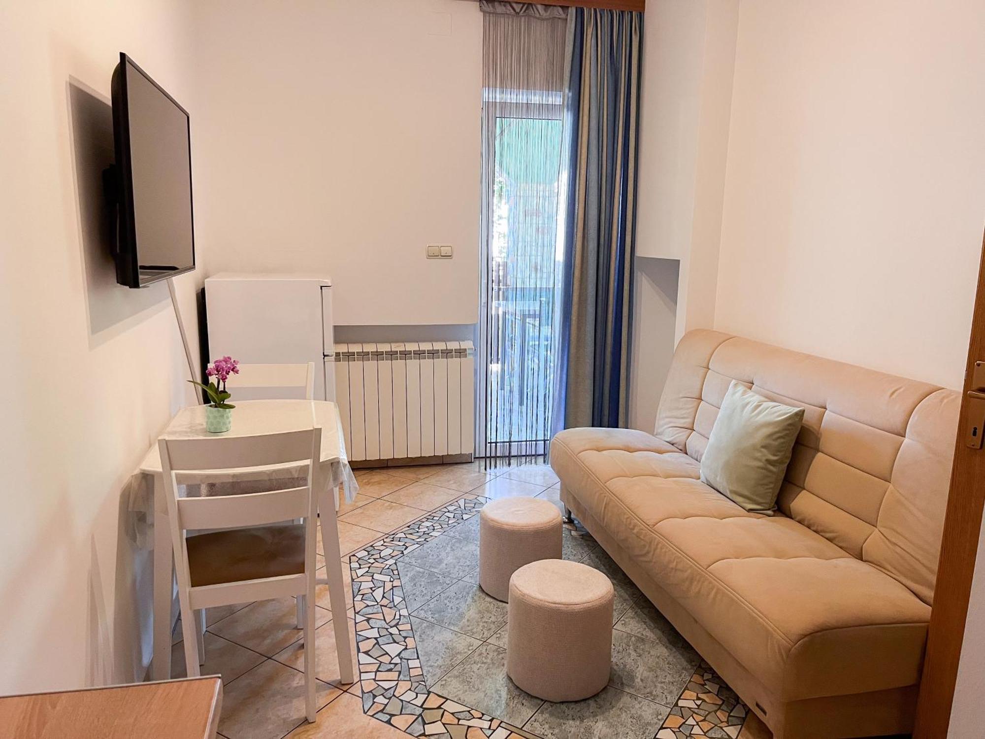 Apartman 2 Daire Ližnjan Dış mekan fotoğraf